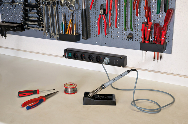 Stekkerdoos Brennenstuhl Bremounta 5 voudig inclusief 2 USB 3 meter zwart — Foto 2 van 2