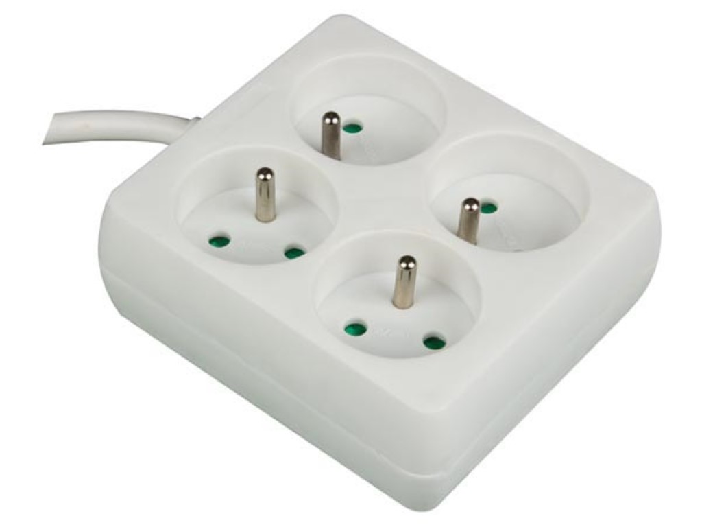 Velleman 4-VOUDIGE STEKKERDOOS VIERKANT 1.5 m KABEL WIT PENAARDE
