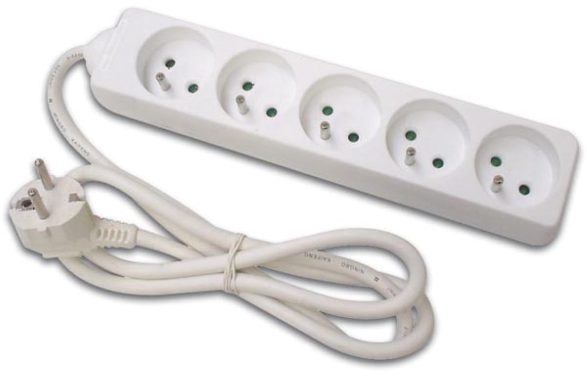 Velleman 5-VOUDIGE STEKKERDOOS 1.5 m KABEL WIT PENAARDE