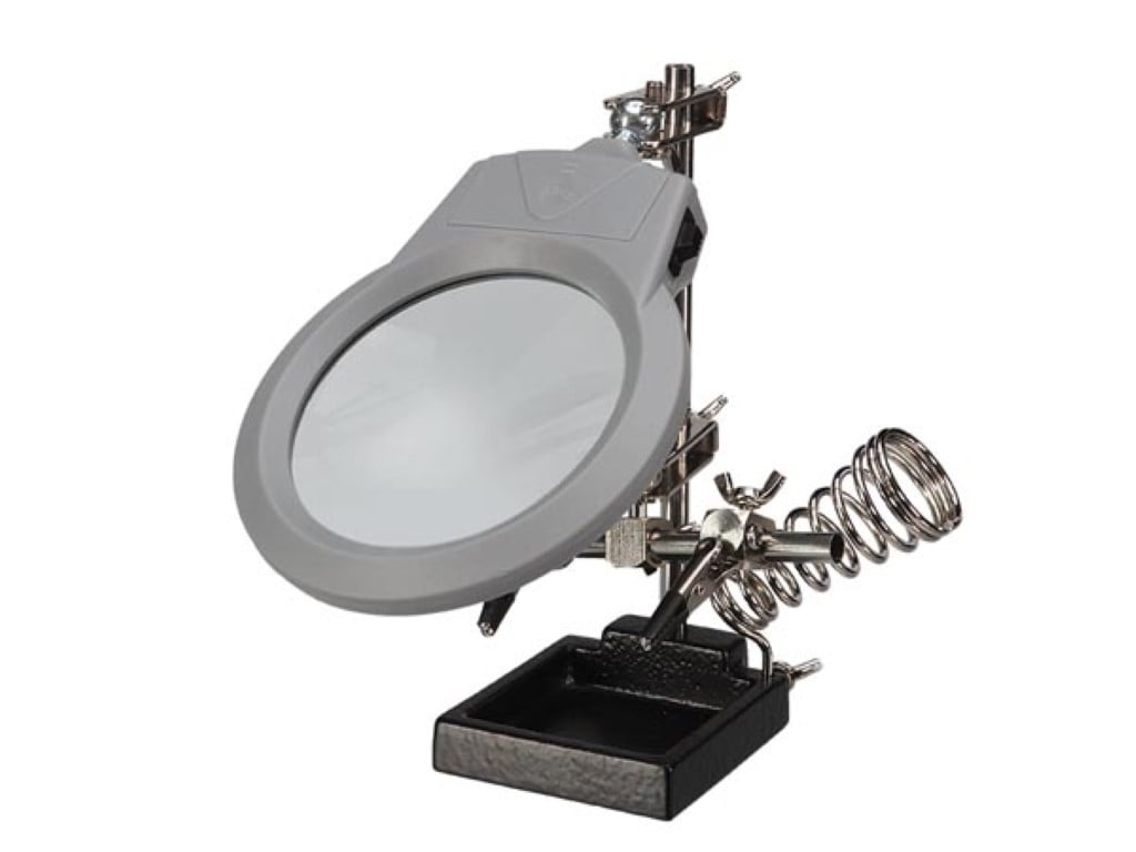 DERDE HAND MET VERGROOTGLAS, LEDLAMP EN SOLDEERBOUTHOUDER afbeelding
