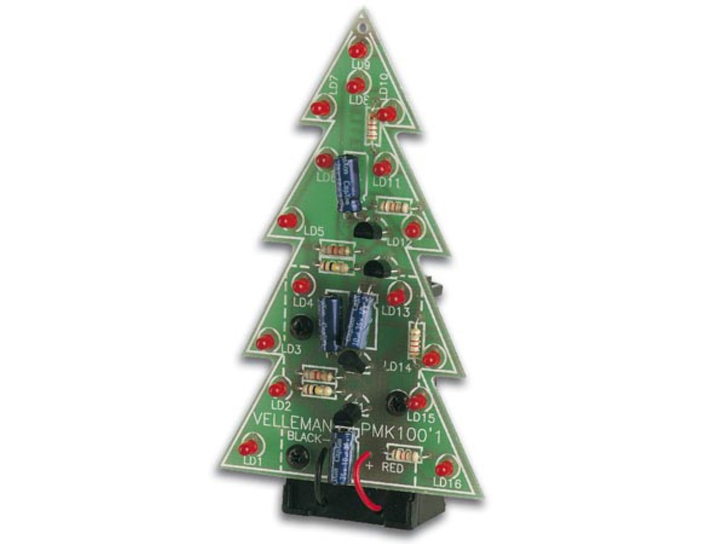 KERSTBOOM MET KNIPPERENDE LEDs afbeelding